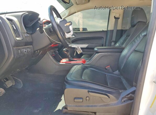 1GCPTEE10K1171266 2019 CHEVROLET COLORADO Белый Вид салона спереди