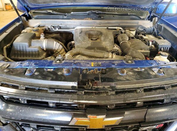 1GCPTEE16J1138982 2018 CHEVROLET COLORADO Blue Rear interior view