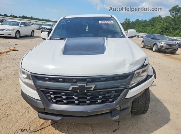1GCPTEE19J1318425 2018 CHEVROLET COLORADO Белый Вид спереди