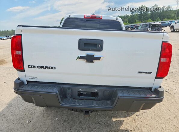 1GCPTEE19J1318425 2018 CHEVROLET COLORADO Белый Вид сзади