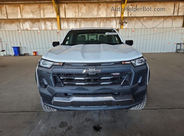 1GCPTEEK0P1209854 2023 CHEVROLET COLORADO White Դիմացի տեսք