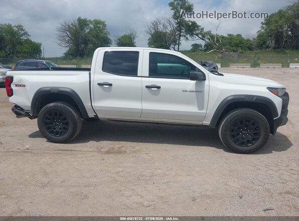 1GCPTEEK5S1235147 2025 CHEVROLET COLORADO White Rear interior view