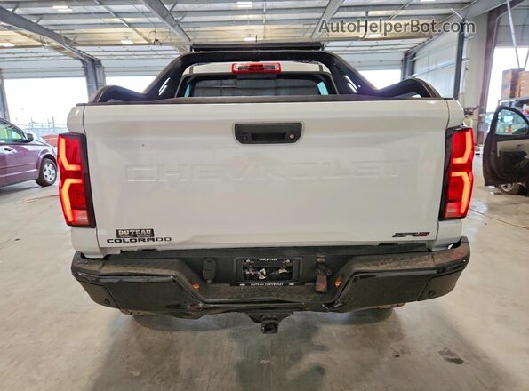 1GCPTFEK4S1229829 2025 CHEVROLET COLORADO White Հետևի տեսք