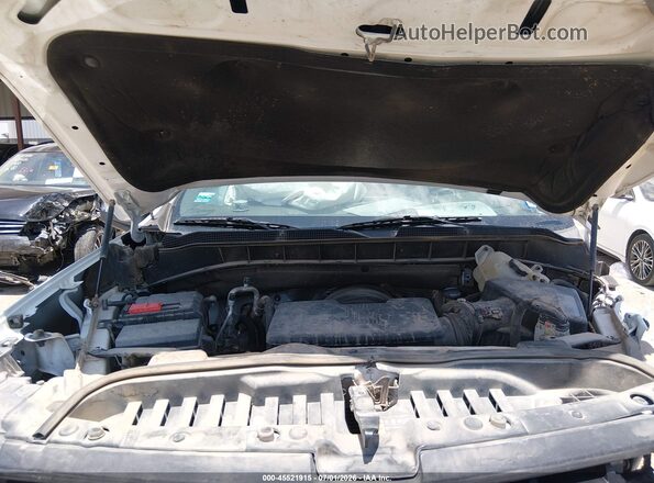 1GCPWCED0KZ146083 2019 CHEVROLET SILVERADO White Вид ззаду
