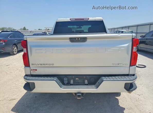 1GCPYBEH4KZ422479 2019 CHEVROLET SILVERADO Silver Вид ззаду