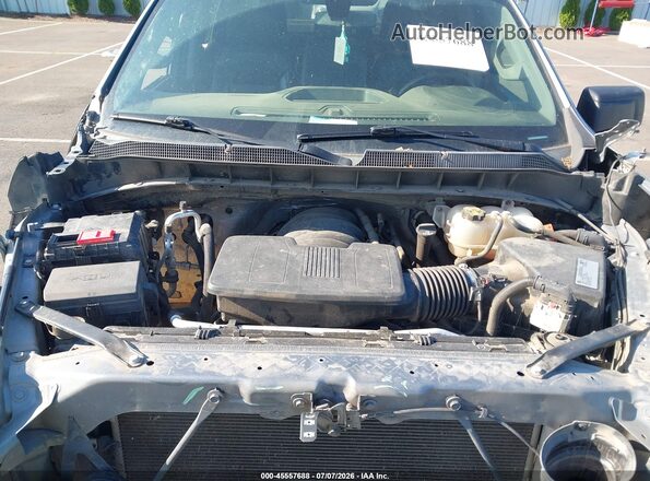 1GCPYBEH7KZ362441 2019 CHEVROLET SILVERADO Silver Вид ззаду