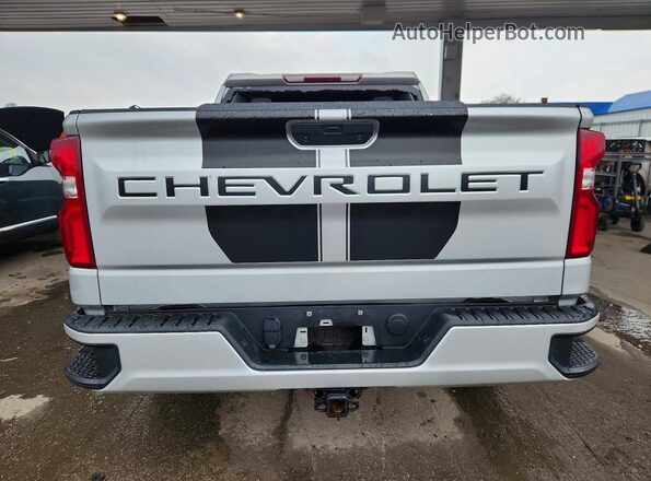 1GCPYBEKXMZ350847 2021 CHEVROLET SILVERADO Silver Widok z tyłu