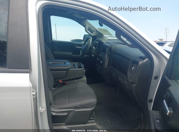 1GCPYCEF9MZ365767 2021 CHEVROLET SILVERADO Silver Вид салону спереду
