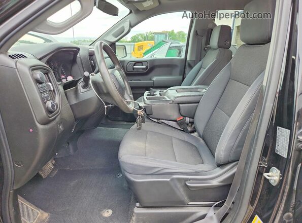 1GCPYCEH2KZ256243 2019 CHEVROLET SILVERADO Черный Вид салона спереди