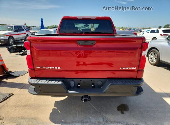 1GCPYCEK8NZ138763 2022 CHEVROLET SILVERADO Красный Вид сзади