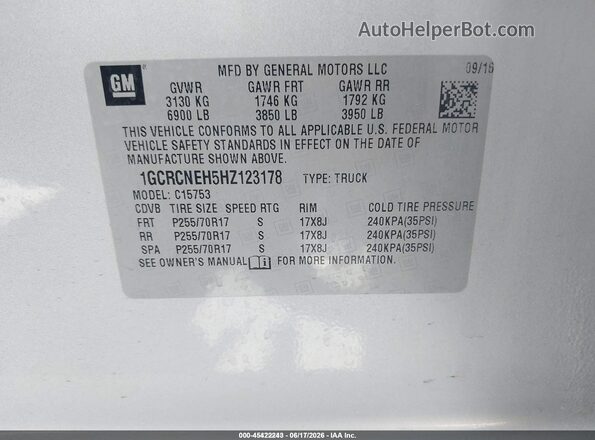 1GCRCNEH5HZ123178 2017 CHEVROLET SILVERADO Серебряный Вид подкапотного пространства