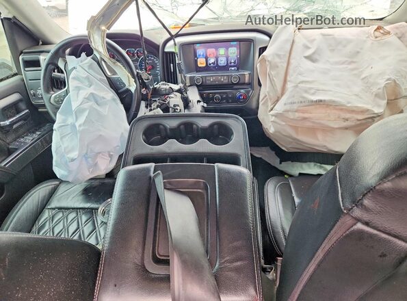 1GCRCREC0JZ358072 2018 CHEVROLET SILVERADO White Dashboard view