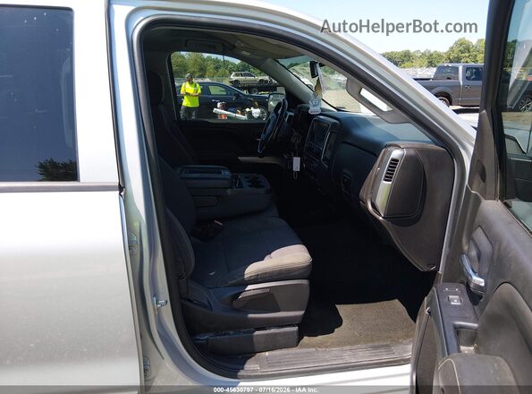 1GCRCREC8JZ138551 2018 CHEVROLET SILVERADO Silver წინა სალონის ხედი