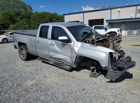 1GCRCREC9JZ193106 2018 CHEVROLET SILVERADO Серебряный Передняя правая четверть