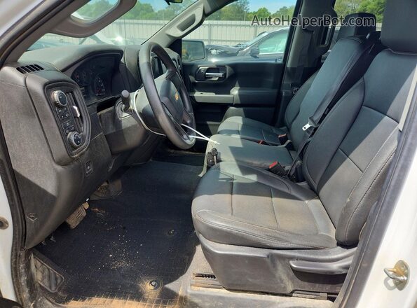 1GCRYAEF3MZ323379 2021 CHEVROLET SILVERADO White Front interior view