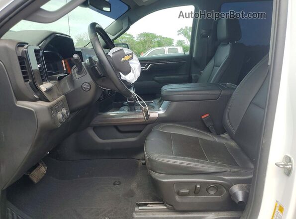 1GCUDGED9RZ103811 2024 CHEVROLET SILVERADO Белый Вид салона спереди