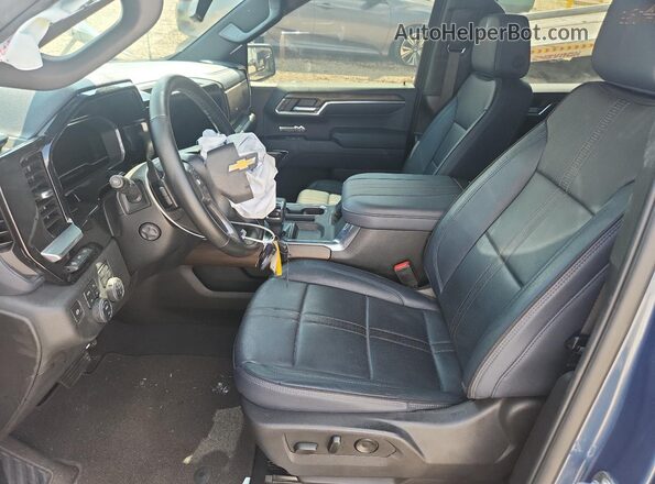 1GCUDJED4RZ306022 2024 CHEVROLET SILVERADO Синий Вид салона спереди