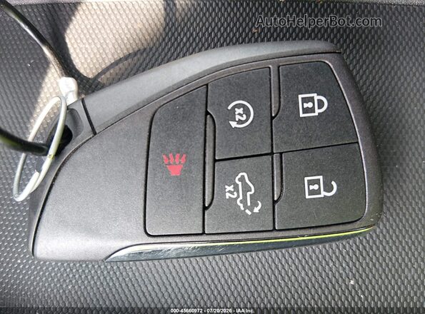 1GCUKDED2TZ302372 2026 CHEVROLET SILVERADO Gray Dashboard view