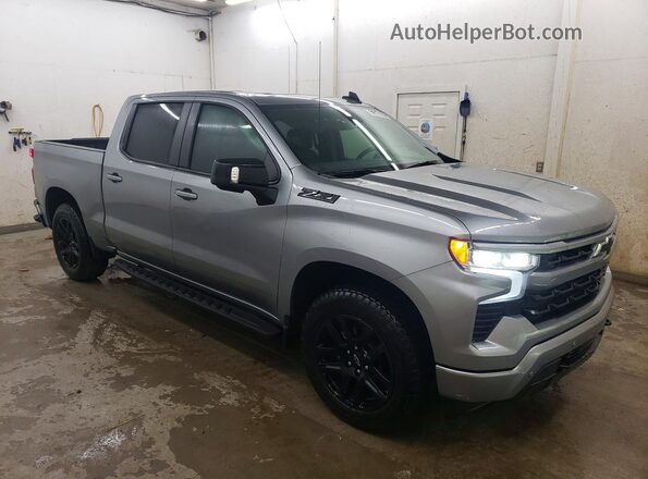 1GCUKEED4TZ108223 2026 CHEVROLET SILVERADO Серебряный Передняя правая четверть