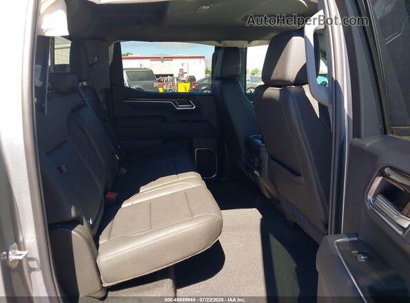 1GCUKEED4TZ379430 2026 CHEVROLET SILVERADO Gray Vista de la etiqueta del VIN
