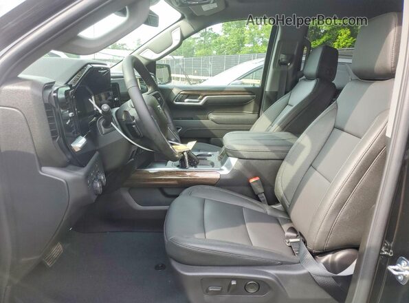 1GCUKEEL5TZ333497 2026 CHEVROLET SILVERADO Black წინა სალონის ხედი