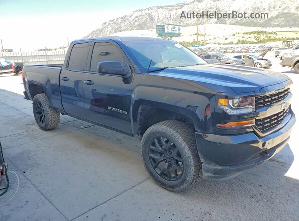1GCVKPEC1JZ377400 2018 CHEVROLET SILVERADO Черный Передняя правая четверть