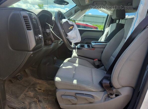 1GCVKPEC2HZ143048 2017 CHEVROLET SILVERADO Белый Вид салона спереди