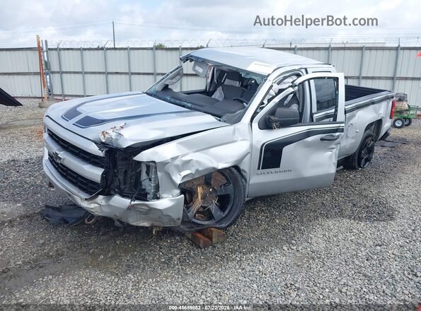 1GCVKPEC7GZ336293 2016 CHEVROLET SILVERADO Серебряный Передняя левая четверть