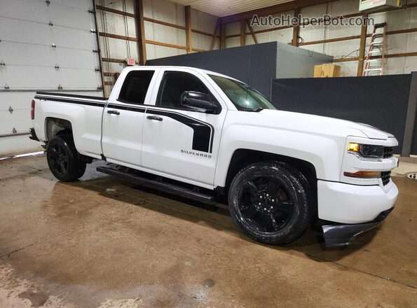 1GCVKPECXHZ138566 2017 CHEVROLET SILVERADO White წინა მარჯვენა