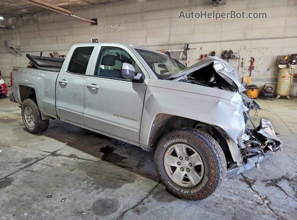 1GCVKREC0HZ308283 2017 CHEVROLET SILVERADO Silver Front right