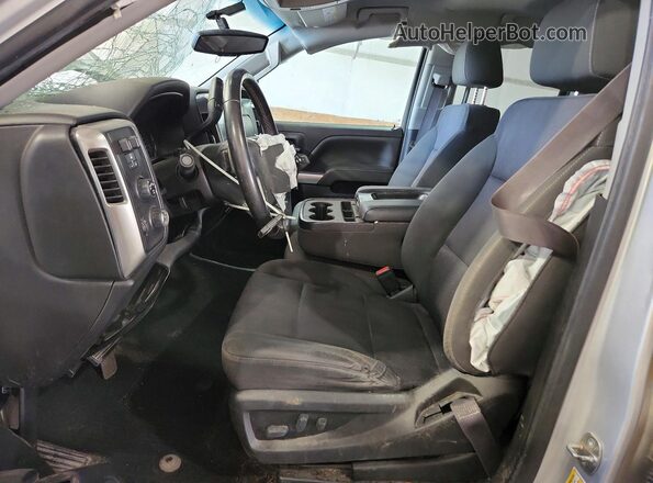 1GCVKREC0HZ308283 2017 CHEVROLET SILVERADO Silver Front interior view
