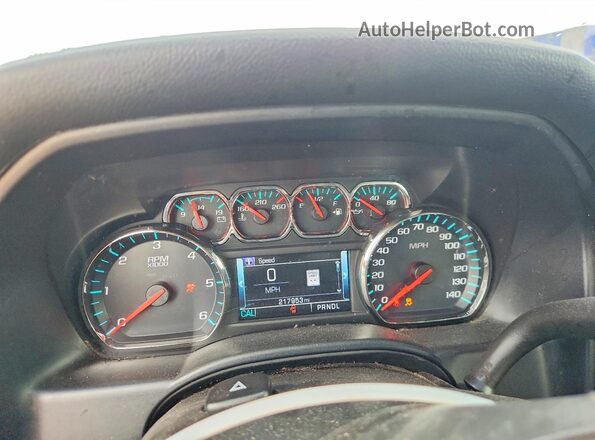 1GCVKREC0HZ367334 2017 CHEVROLET SILVERADO Silver Vista del cuadro de instrumentos