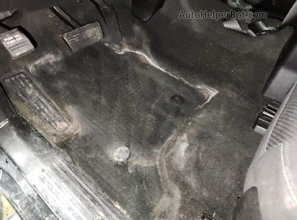 1GCVKREC0JZ360812 2018 CHEVROLET SILVERADO Black 
