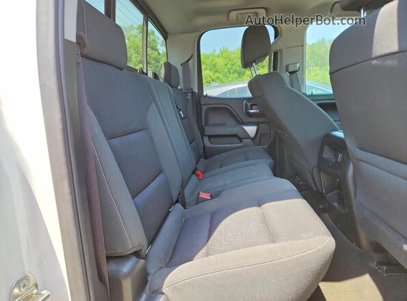 1GCVKREC1GZ275941 2016 CHEVROLET SILVERADO White Rear seats view