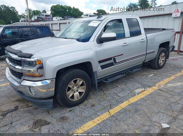 1GCVKREC2HZ187949 2017 CHEVROLET SILVERADO Серебряный Передняя левая четверть