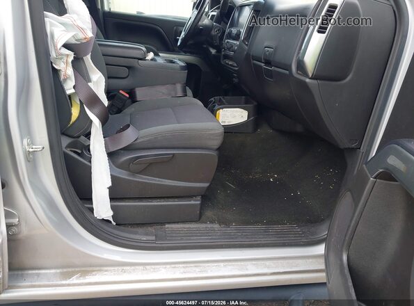 1GCVKREC2HZ187949 2017 CHEVROLET SILVERADO Серебряный Вид салона спереди