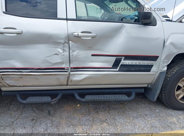 1GCVKREC2HZ187949 2017 CHEVROLET SILVERADO Серебряный Вид спереди