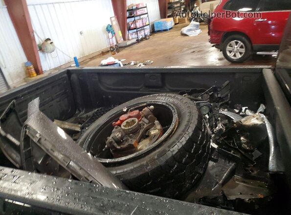1GCVKREC2HZ345867 2017 CHEVROLET SILVERADO Black Engine compartment view