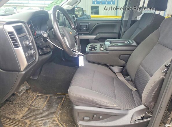 1GCVKREC3JZ223458 2018 CHEVROLET SILVERADO Черный Вид салона спереди