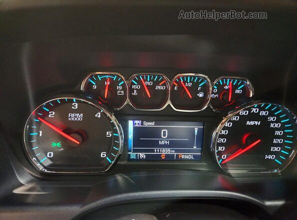 1GCVKREC4JZ276119 2018 CHEVROLET SILVERADO Red Вид щитка приладів