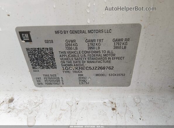1GCVKREC5JZ269762 2018 CHEVROLET SILVERADO White Vista del compartimento del motor