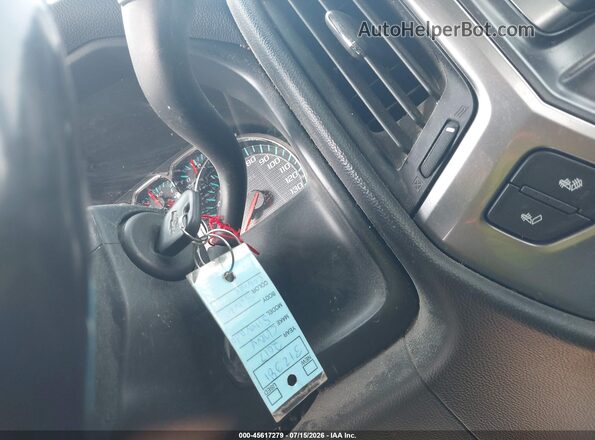 1GCVKREC6HZ260627 2017 CHEVROLET SILVERADO Silver Առջևի վահանակի տեսք