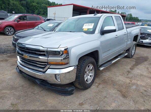 1GCVKREC7HZ129352 2017 CHEVROLET SILVERADO Silver Przód lewy