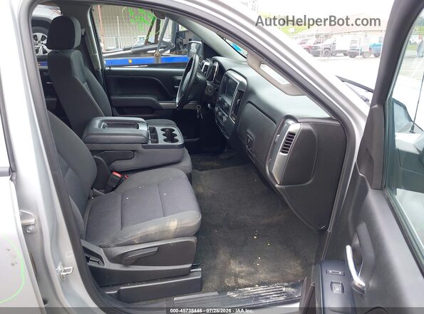 1GCVKREC7HZ129352 2017 CHEVROLET SILVERADO Silver Widok wnętrza z przodu