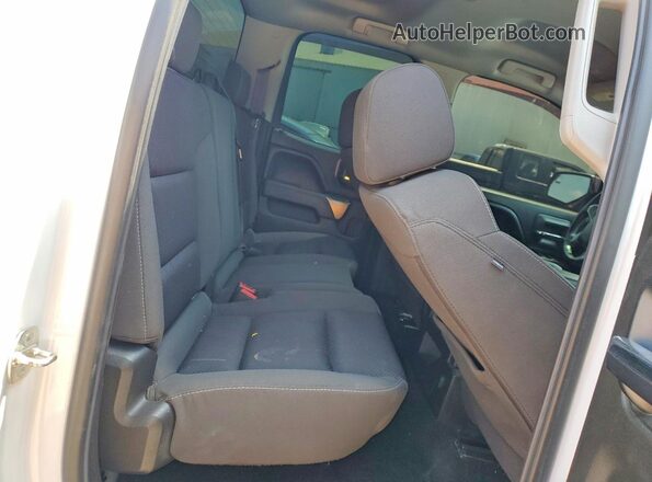 1GCVKREC7HZ179488 2017 CHEVROLET SILVERADO White Rear seats view