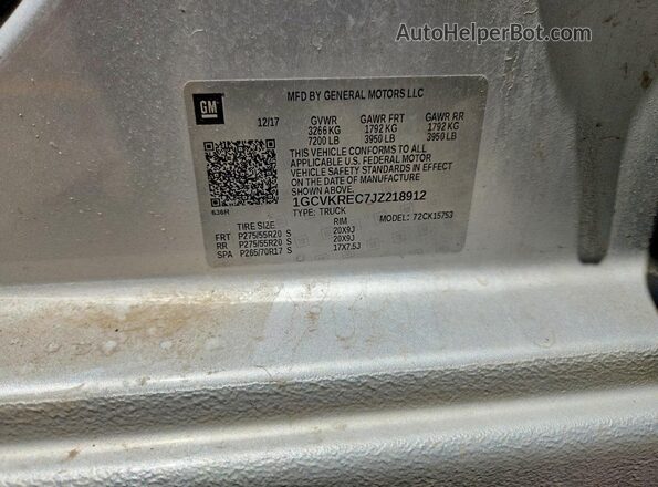 1GCVKREC7JZ218912 2018 CHEVROLET SILVERADO Красный Вид подкапотного пространства