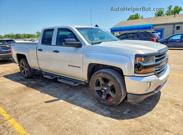 1GCVKREC7JZ218912 2018 CHEVROLET SILVERADO Красный Передняя правая четверть
