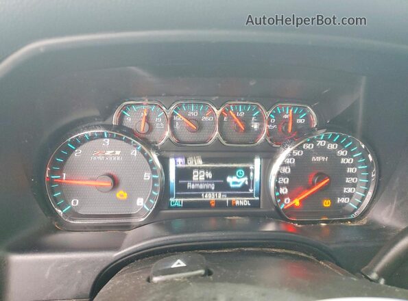 1GCVKREC8HZ193092 2017 CHEVROLET SILVERADO Silver Instrument cluster view