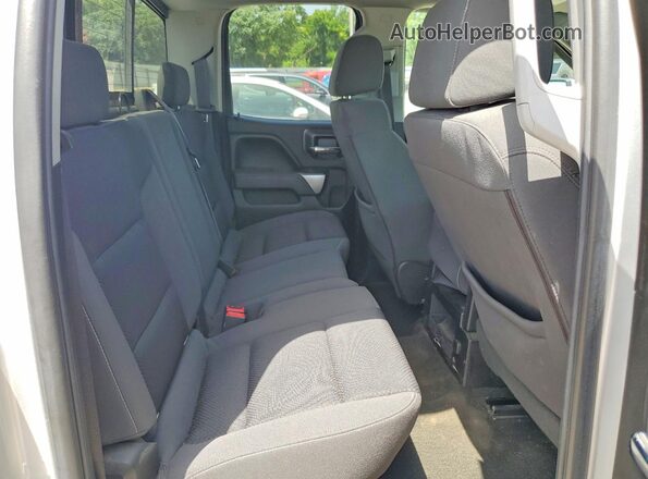 1GCVKRECXHZ266785 2017 CHEVROLET SILVERADO Silver Հետևի նստատեղերի տեսք