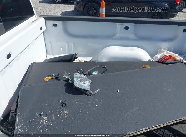 1GCVKRECXHZ306833 2017 CHEVROLET SILVERADO White Widok zestawu wskaźników